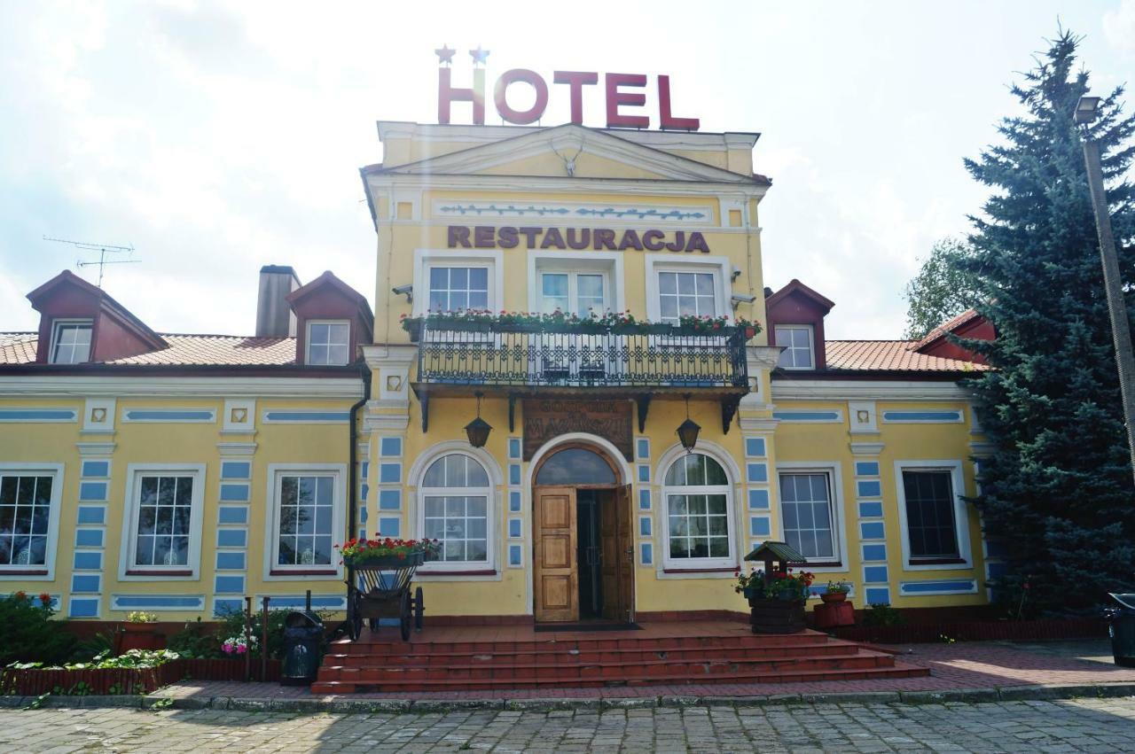 Bed and Breakfast Dwor Dluzniewo Екстер'єр фото